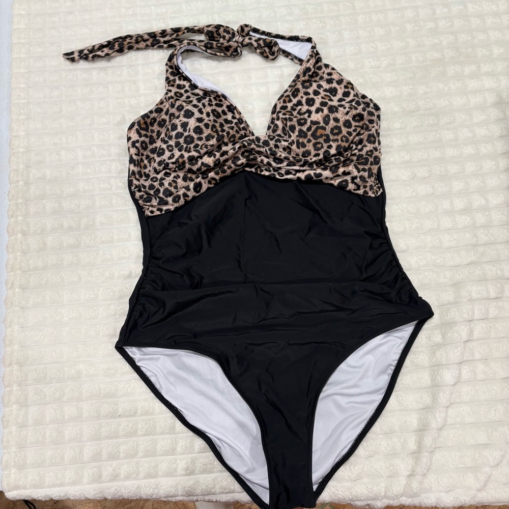 Leopard print & black One Piece Swimsuit